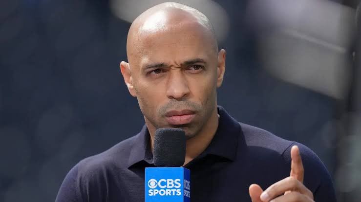 JBFootyX's tweet photo. 🎙️| Thierry Henry FUMES over the challenge on the Algerian player 

“That is a red card. I don’t even think it’s debatable.

The studs are showing, it’s high, it’s reckless and it’s dangerous. We’ve seen players sent off for much less than that.

But we all know he’s a FIFA boy. That’s why people are bending over backwards trying to defend it. The special treatment is becoming too obvious now.

If another player makes that exact same tackle, he’s walking off the pitch. For me, that’s a red card every single day of the week.”