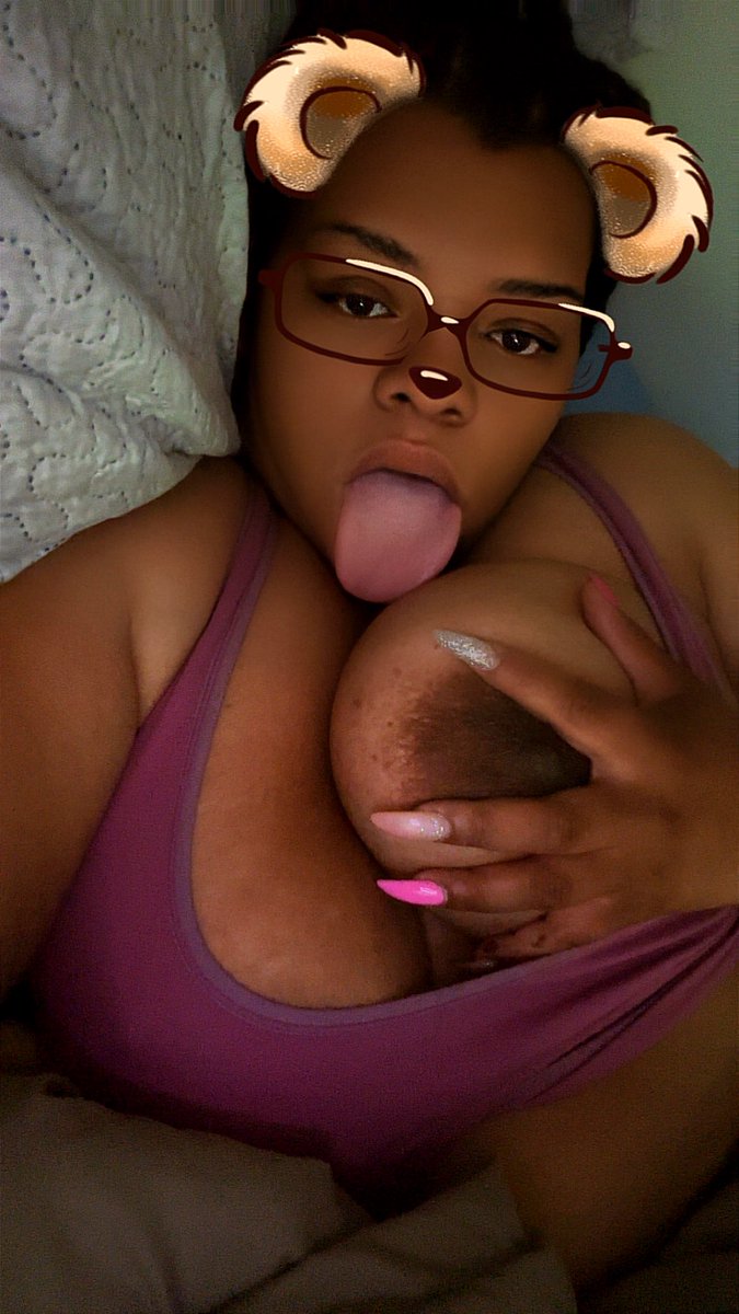 PrettyBish723's tweet photo. Add my new snap they banned my other one https://t.co/oJdCnguxlG