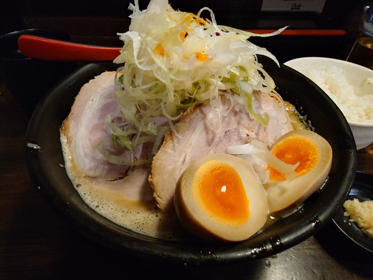 Meijin_Executor's tweet photo. 夜もラーメンダイエットしても一人🍜
#ヒトリアン
#ラーメンダイエット https://t.co/qwTFNYNuLn