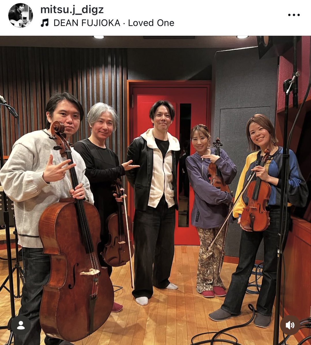 sanchan1140125's tweet photo. 今回も素敵なアレンジと演奏ありがとうございます✨
#LovedOne
#DeanFujioka
#Mitsuj
https://t.co/UlX01Gozu4 https://t.co/8RG2eEBgeQ