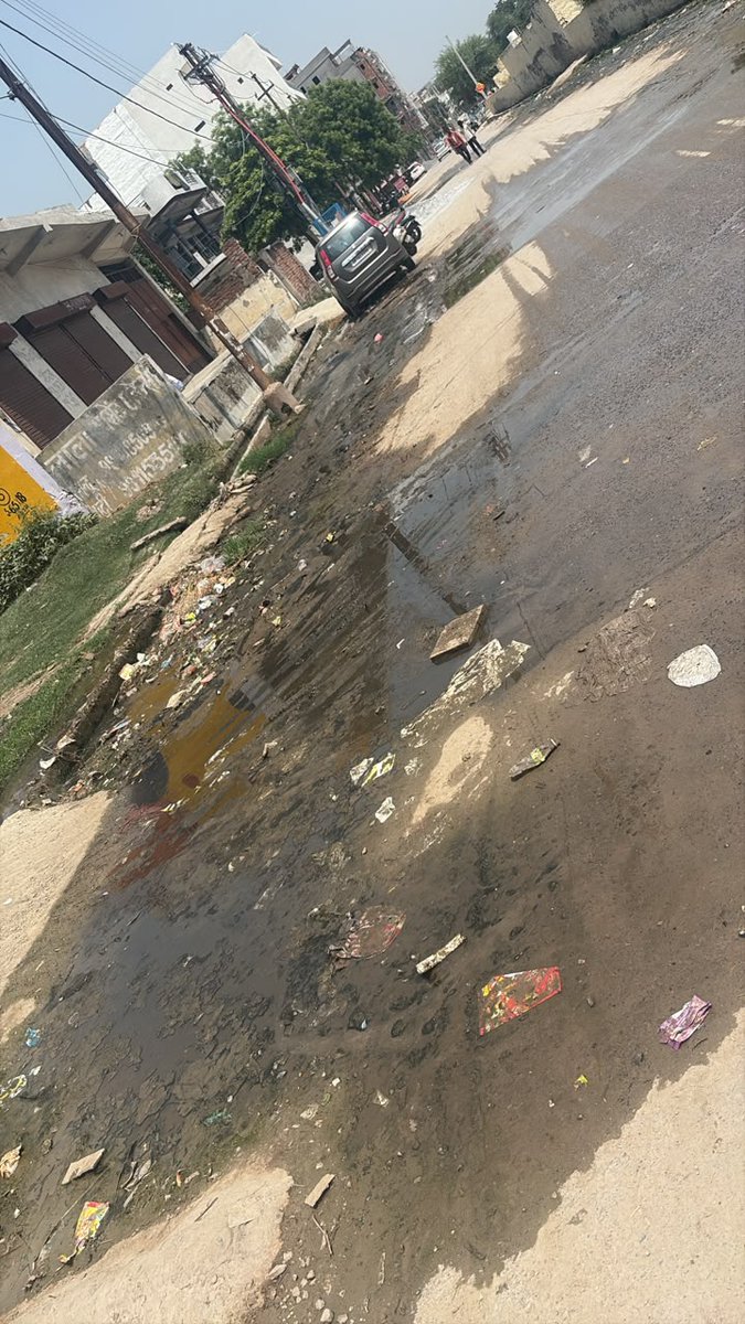 rdas063's tweet photo. #Clean_India initiative by @OfficialGNIDA 

Nice

@myogiadityanath @myogioffice @CMOfficeUP https://t.co/UBASKHJyv2