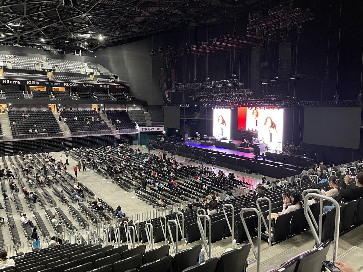 jam_yuichiro's tweet photo. 私セレブな為、本日はIGアリーナ🏟️

建物中は←すげえな😮 https://t.co/e3jpxmhv3q