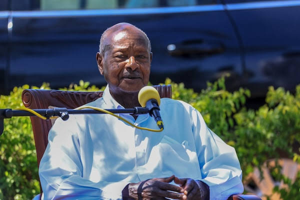 OMGitsJoe1's tweet photo. President Yoweri Museveni: One of our key goals was to restore democracy. After Ugandans elected their leaders in 1962, there were no elections for 18 years. The 1967 elections were disrupted by the political conflict between Obote and Muteesa.
#WhyUgDecidedM7 https://t.co/fImRNgTkrb