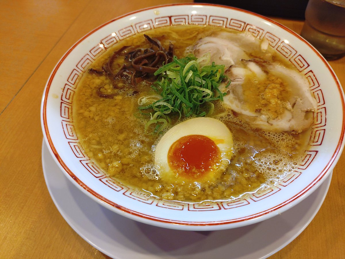 gr8raytan's tweet photo. 〆で気になってたラーメン屋に！
めちゃくちゃ美味しかった！！！ https://t.co/bgE1J70jAC
