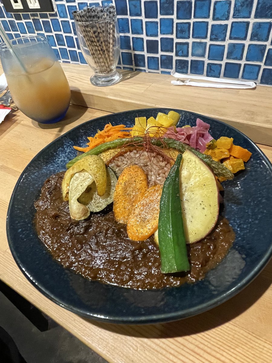 rusty_sar3's tweet photo. 知人がいるカレー屋行ってきた
辛い https://t.co/oUycSo0xjk
