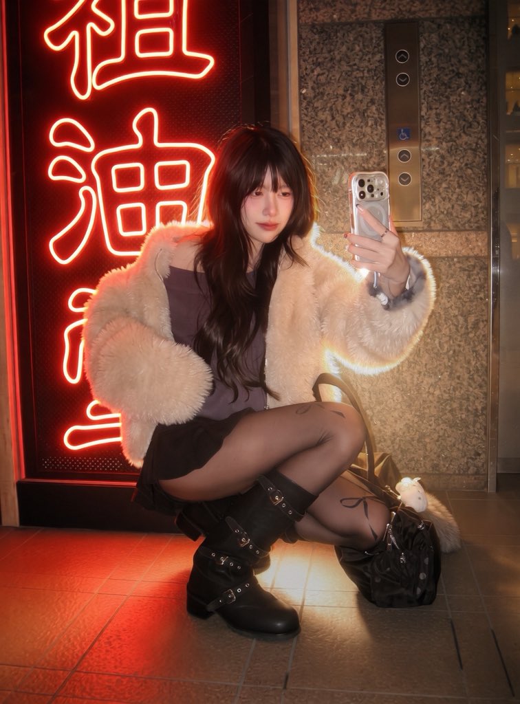 yoxrgravity's tweet photo. ทุกคนลองไปเล่นเอฟเฟค Lofi Dusk ใน meitu ด่วน สวยยย ㅠㅠ mood &amp; tone เหมือนจัดไฟกองถ่าย ( 📸 how to ในเธรดคับ ) https://t.co/bAhliROwyW