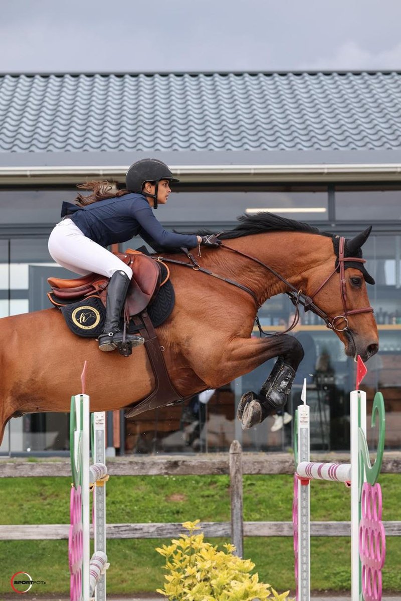 SrBachchan's tweet photo. T 5774(i) - All the best wishes for young Niharika Singhania,  chosen in 4 member show jumping team of India for Asian Games in Japan ..
Women power !! https://t.co/hfMKXmIONd