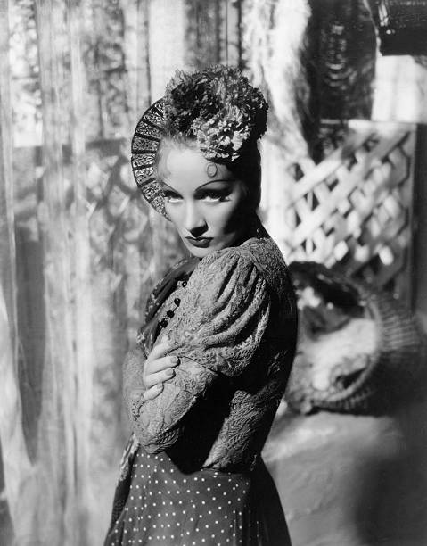 VLouca1971's tweet photo. Marlene Dietrich in “The Devil is a Woman” https://t.co/mlYN2UROUX