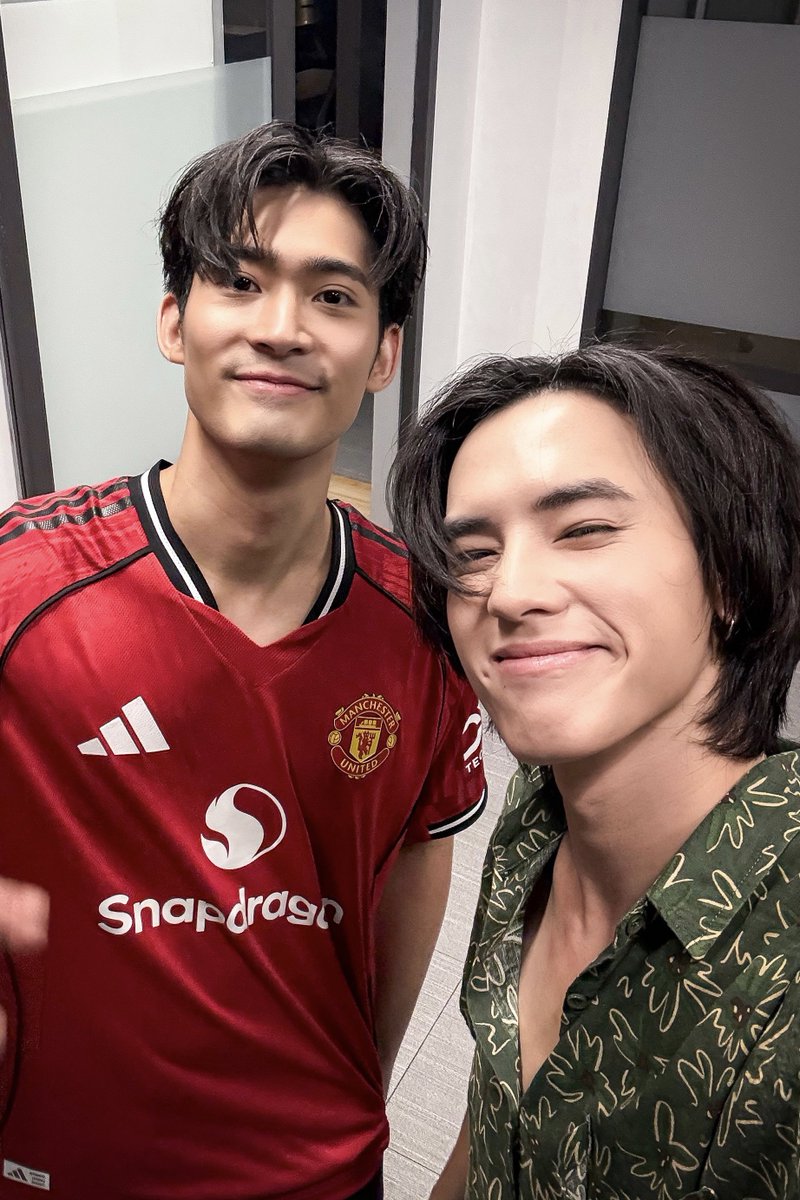 juniorfluke_ofc's tweet photo. จูฟลุ๊คจ์ (ไม่ได้) เผย 
พวกผมไม่เคยเลิก(เป็นพาร์ทเนอร์)กัน 🫣 
ยัน 2ภีม เป็นเรื่องดวงสมพงษ์(ก็คงไม่เท่ากับใจสมใจ) 
🫨🫨

#ลงโมเมนต์จูเนียร์ฟลุ๊คจ์จนกว่าจะมีซีรีส์คู่เรื่องใหม่
#JuniorFluke https://t.co/Wi7IhkWd1j