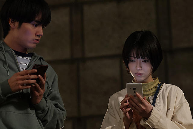 BPycal's tweet photo. 映画
#六人の嘘つきな大学生　を観た
ストーリーは
人気企業の内定を取りたい6人の大学生
密室内でのディスカッション中
突然現れた6人の隠したい過去が入った封筒
この封筒を置いた犯人は…
「一秒も目が離せない」
この謳い文句に間違いはありません
ちなみに
#浜辺美波　さんは美しいwww
(^○^) https://t.co/o5InVNmyUa