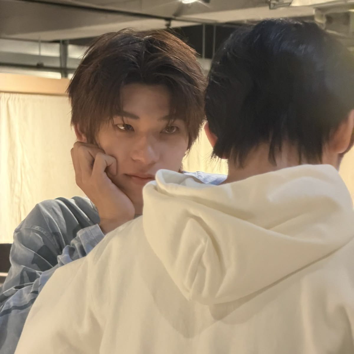 yellowttp's tweet photo. ถ้าการมองปิ๊ปคือกีฬา ตี๋ก็คงได้เหรียญทอง🥇 https://t.co/KkjmJAsBRt