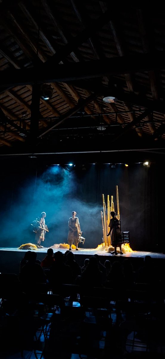 AjMoia's tweet photo. 🎭 Així hem viscut la programació cultural del segon trimestre

💛 Gràcies a totes les persones que heu assistit als espectacles i heu omplert Les Faixes de cultura!

🎟️ La programació cultural es reprendrà al setembre amb quatre nous espectacles. Ben aviat, entrades a la venda! https://t.co/roptMYmlW5
