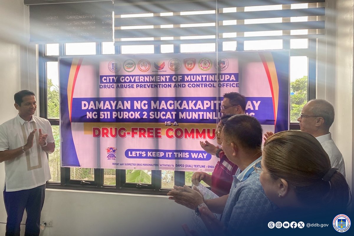 DDBgov's tweet photo. The Damayan ng Magkakapitbahay ng 511 Purok 2 Sucat Homeowners Association was recognized as a Drug-Free Community under Muntinlupa City’s CRUSADA Program.

#DangerousDrugsBoard
#BagongPilipinas https://t.co/dnqPgOaKgB