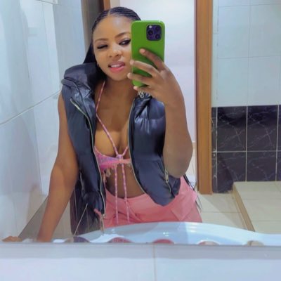 _maymoxel's tweet photo. #NewProfilePic https://t.co/pXV9KOl0TJ