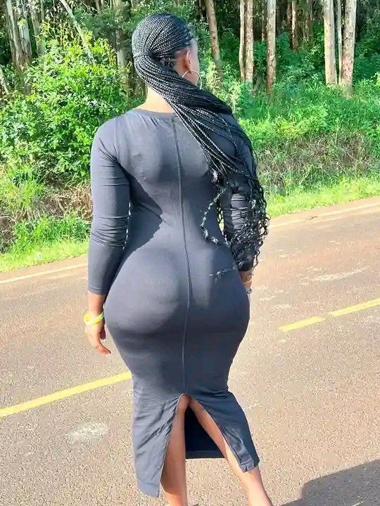 robie474's tweet photo. Meet a popular Facebook influencer who claims her dowry is KSh 12,000,000 and one lion — not a single cow. The elders are still trying to figure out where the lion will come from. 😂🦁 https://t.co/xwVxEXZNDu
