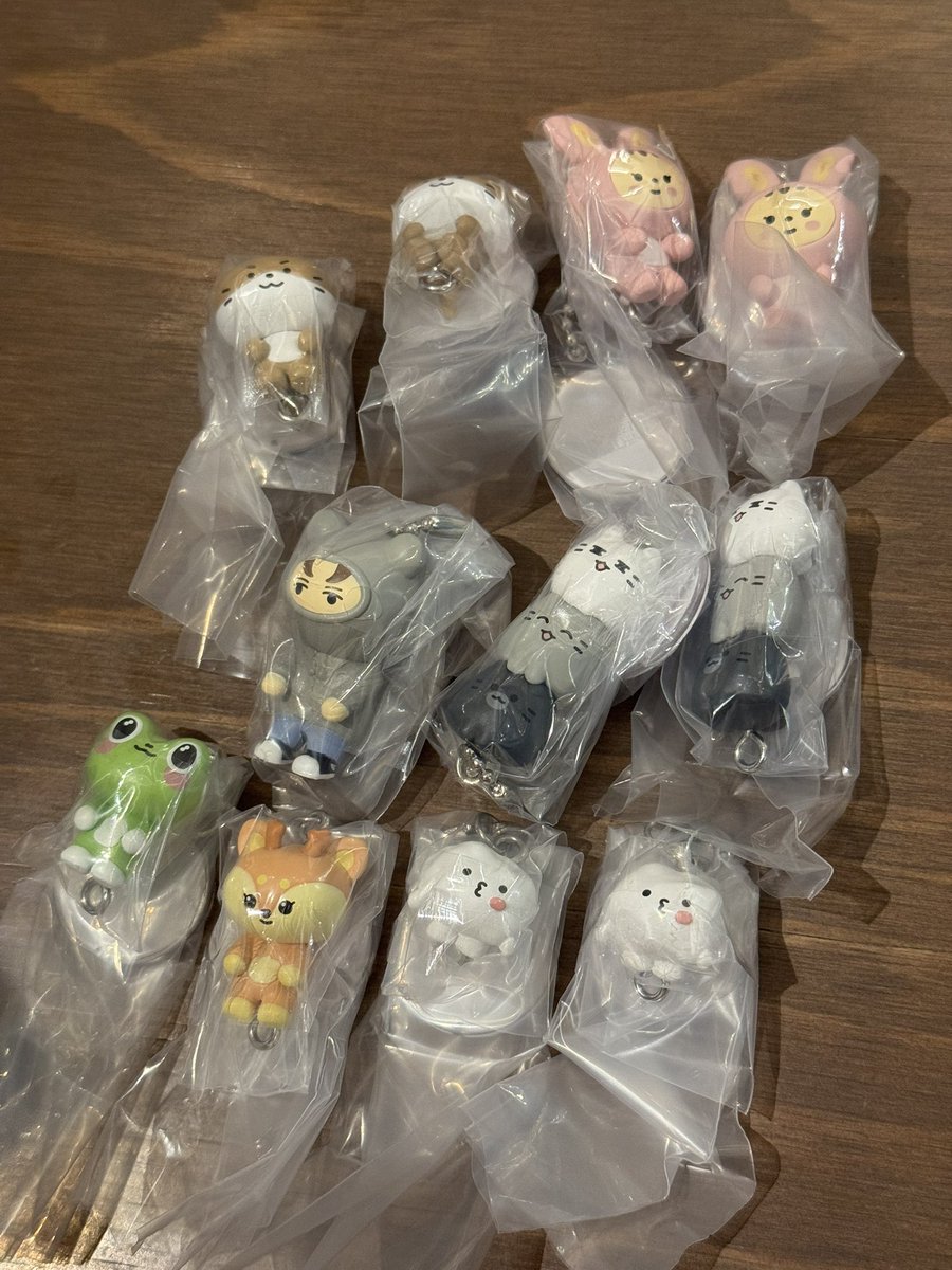 wonwooverynice's tweet photo. SEVENTEEN セブチ MINITEEN ミニティーン ガチャガチャ 交換　買取

【譲】ジョンハン⛓️🦀/ジョシュア🦀/ジュン🦀⛓️/ウジ🦀/バーノン⛓️/ディノ🦀
　　
【求】エスクプス/スンチョル🦀⛓️＞ミンギュ🦀

渋谷、新宿手渡し希望
（その他都内要相談）
お気軽にお声掛けください https://t.co/KGblmigWZr