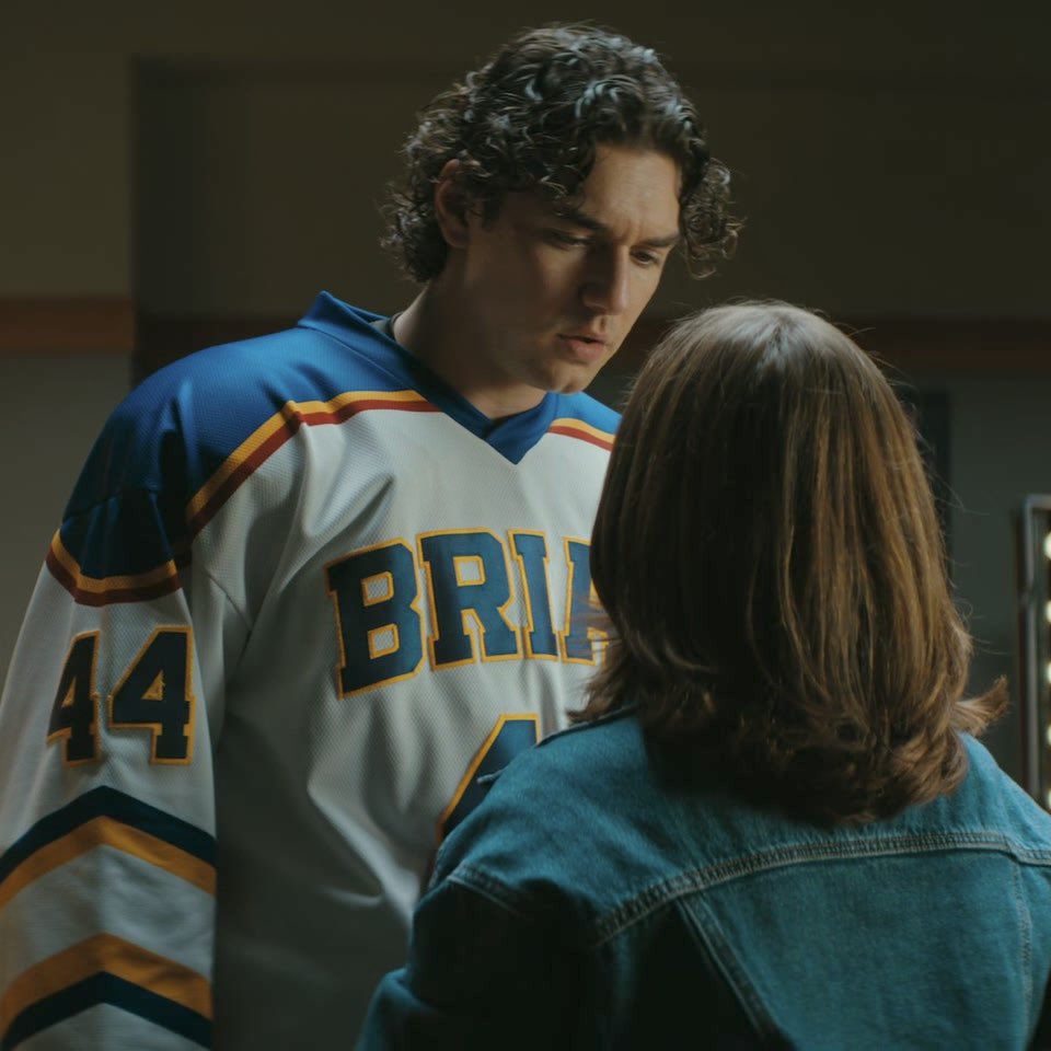 onfilmdiaries's tweet photo. when everyone expected garrett to fall apart, he looked at hannah and asked, “are you okay?” his instinct was to care for her before himself, and that kind of emotional awareness is exactly what makes him feel almost too good to be true https://t.co/8bcklGE5Yk