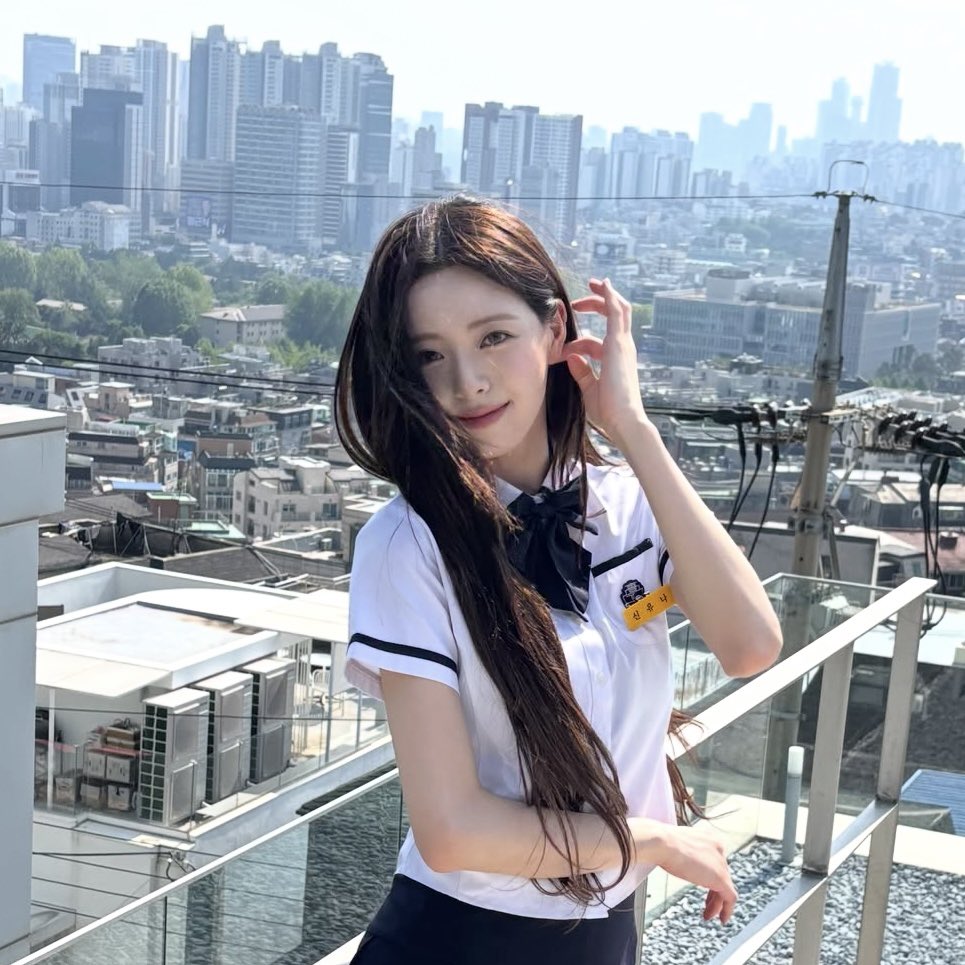 o3o_rookie's tweet photo. 넷플릭스 오리지널 <담을 넘지 마시오>

- 주연 : 신시아, 문상민, 유나
- 그 해 우리는, 멜로무비 이나은 작가님 신작
- 19세들의 불장난 같은 하이틴 로맨스 장르

학원 청춘물에 이나은 작가님에 배우들까지 벌써부터 ㄴㅁ 좋음.. https://t.co/lVMtp9Chhl