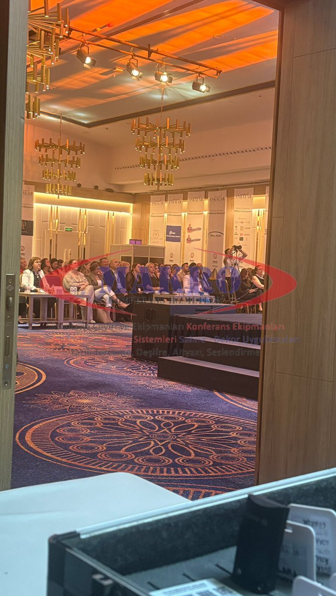 simultanemakro's tweet photo. 17-18 Haziran 2026 tarihlerinde Antalya Belek’te düzenlenen toplantıda İngilizce <> Türkçe dil çifti için Bosch Simultane sistem, tercüman kabini, alıcı kulaklıklar ve teknik destek hizmetimiz…
.
.
.
#simultane #konferans #toplantı #ceviri #simultaneousinterpretation https://t.co/jQAvhjmEP8