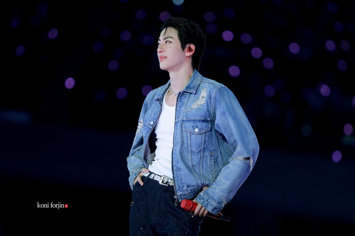 btsforever1207's tweet photo. 260612 BTS ARIRANG BUSAN HD

#BTS_WORLDTOUR_ARIRANG #BTS #방탄소년단진 #JIN #진 https://t.co/51iT3TNiy7