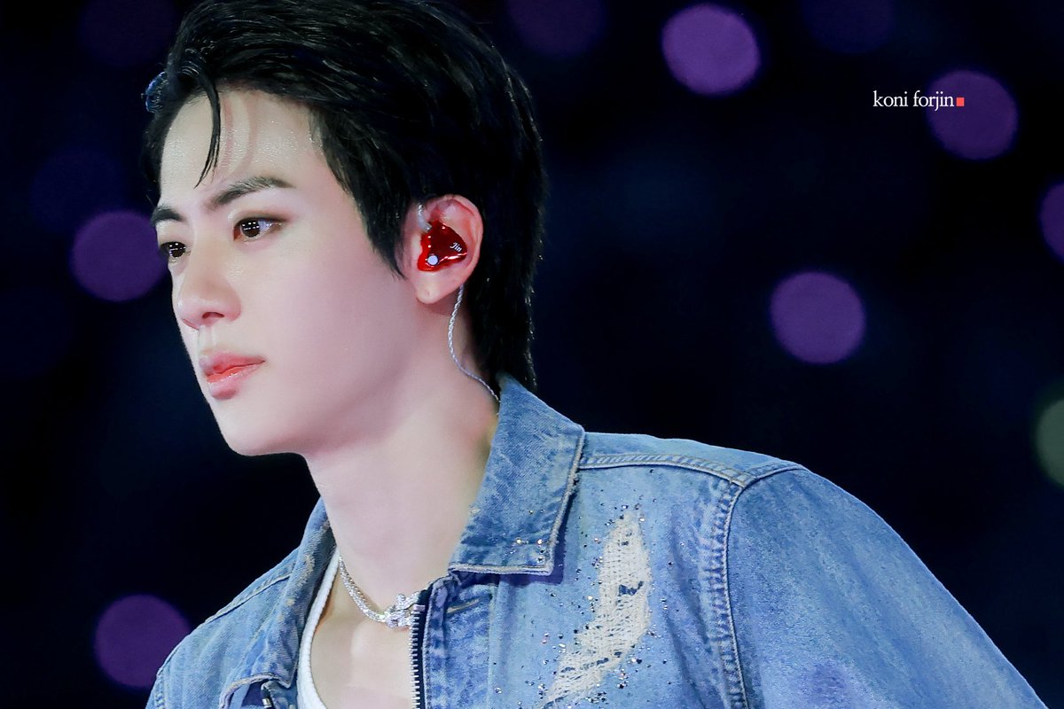 btsforever1207's tweet photo. 260612 BTS ARIRANG BUSAN HD

#BTS_WORLDTOUR_ARIRANG #BTS #방탄소년단진 #JIN #진 https://t.co/51iT3TNiy7