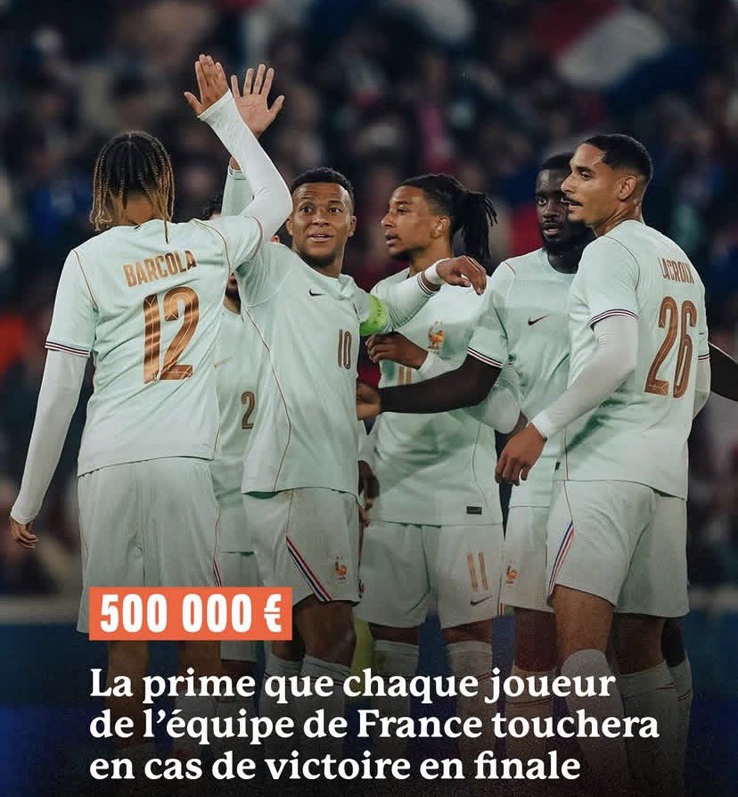 EnockGlabli's tweet photo. 🚨 BLEUS 🇫🇷💰

Selon Eurosport, L’Équipe et Billions, chaque joueur de la France pourrait toucher ~500 000 € en cas de finale au Mondial 2026.

Une énorme prime en jeu 🌍🏆

#France #WorldCup2026 #Bleus #Football https://t.co/M7c6Fk9vqh