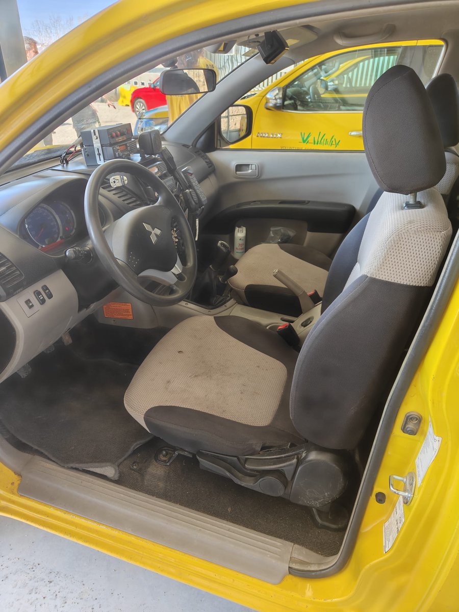vfterrassa's tweet photo. A més, hem retirat arbres caiguts a camins forestals, així com la comprovació dels hidrants ubicats en les zones forestals

📷També hem deixat a punt els vehicles de vigilància i intervenció amb el manteniment i inventari enllestit

Tot a punt per a la campanya forestal!
#somadf https://t.co/Pmmprd1Ka3
