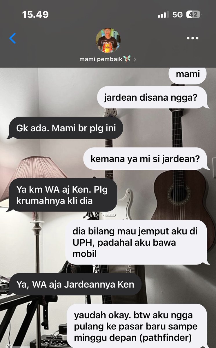 brittanysgarde2's tweet photo. ; jossgawin four tweets au
mau marah tapi jalan jalan? yaudah tetep marah sambil jalan jalannn😋 https://t.co/F9T3GT0ToH