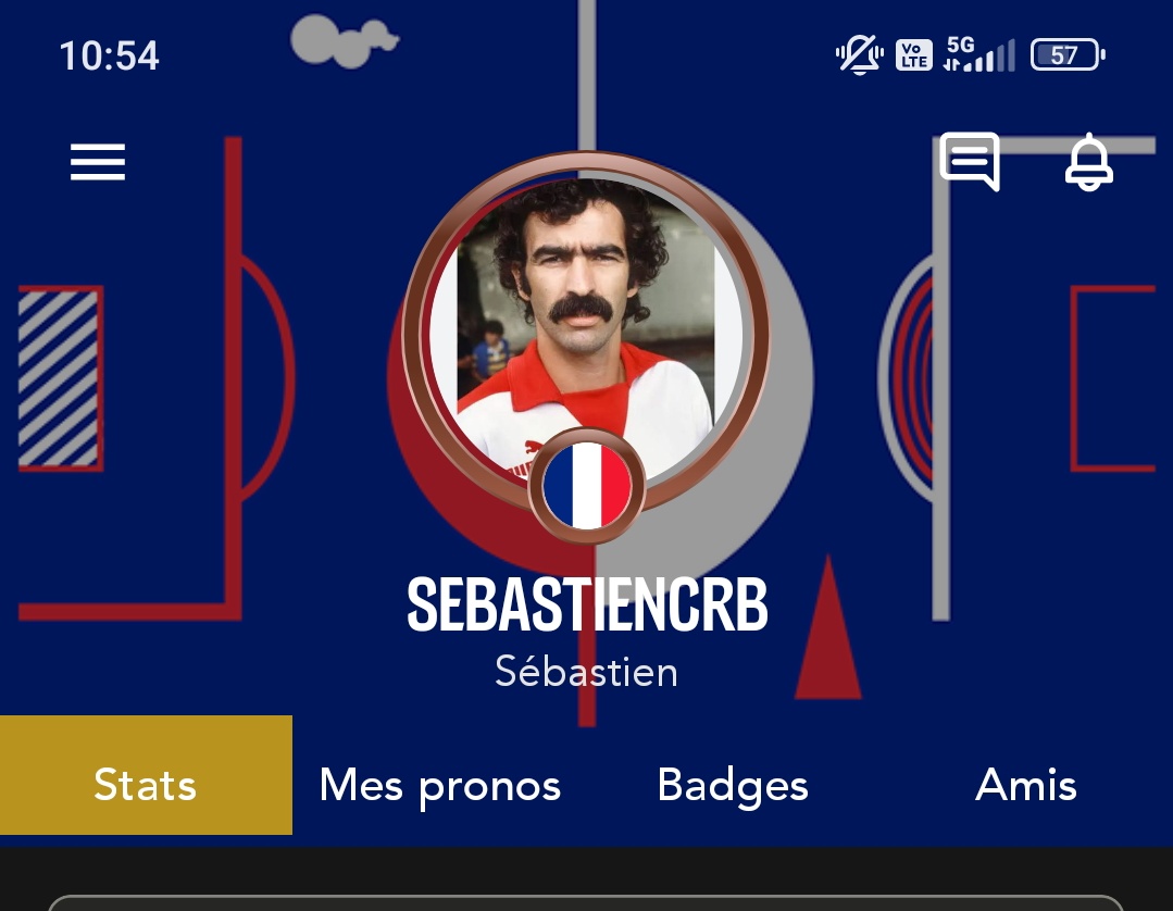 sebcrb's tweet photo. @Yannick_Kmbl J'ai pas changé mon petit nom, je vais mettre le fou du bus https://t.co/8cqvBDsK18