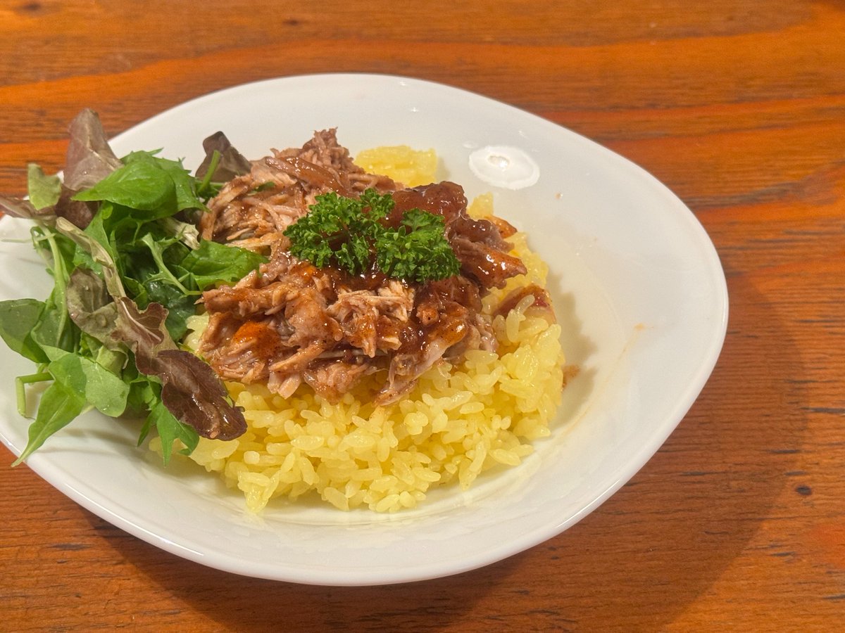 bar_tehom's tweet photo. 本日はこちら！

プルドポークオーバーライスあります🍚
お仕事帰り等にもぜひ。 https://t.co/L1A2nbnyeH