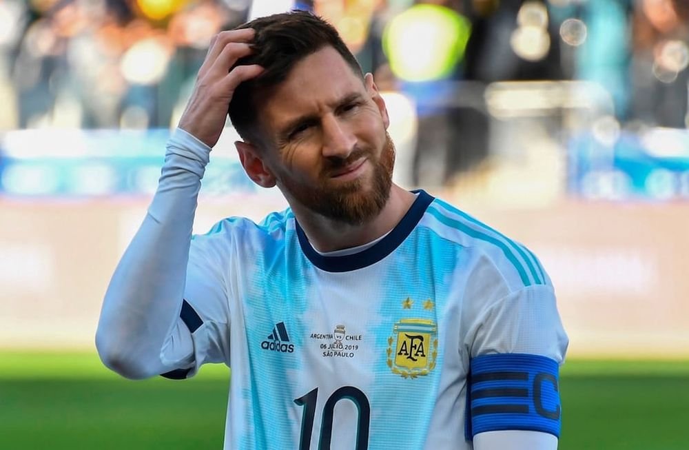 Libro_negro_'s tweet photo. ¡Que chingue a su madre Messi por tramposo! https://t.co/lbjBIuh7nW