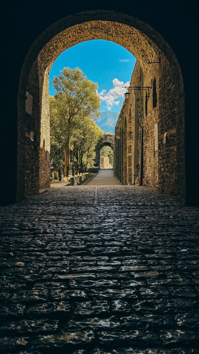 xtianp87's tweet photo. What I see vs. what I take https://t.co/iztgXPyOZX