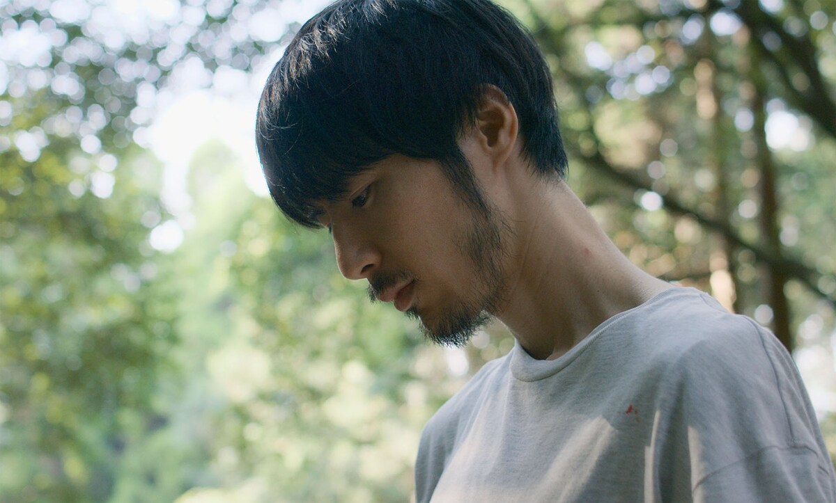 eiga_natalie's tweet photo. 東京から佐賀県有田町に移住、厨子翔平が住民たちと作った映画「もどらないかげ」公開（予告・推薦コメントあり）
https://t.co/gPGQBvQ05V

#もどらないかげ https://t.co/nVUk4PQRSa