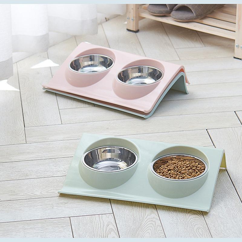 UnicunShop's tweet photo. Did you know stainless steel is one of the most hygienic materials for pet bowls? Our elevated double bowl reduces neck strain and eliminates messy spills for a healthier feeding experience 🐾 https://t.co/koyDtlA8w0
#PetCare #DogHealth #CatAccessories https://t.co/mLB7nrWFgK