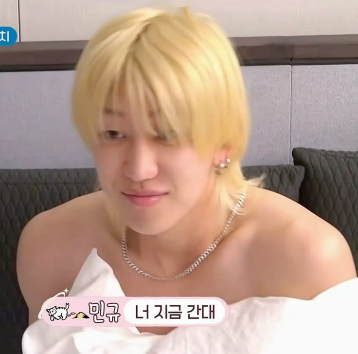 haoppines's tweet photo. CLOSE ENOUGH GUYS.. woojin beneran anaknya minghao 😭😭😭 https://t.co/mIBqqS56dV