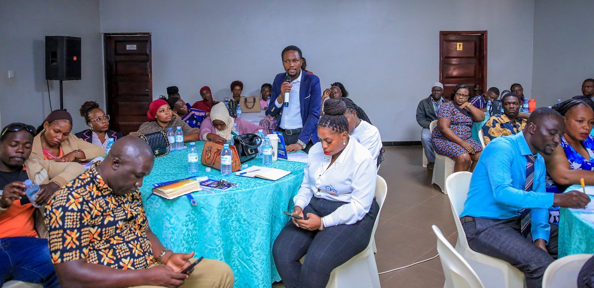fsme_uganda's tweet photo. Participants in today's Digital Economy Dialogue in Jinja City, are sharing experiences, showcasing how digital allows them to work beyond the constraints of geography.

The assistant resident city commissioner George Musisi has encouraged business people to follow government in digital adoption, which is enshrined in Uganda's digital economy road map.

#DigitalUganda @UCC_Official @ConsumerUCC @UCC_ED #DigitaTransformation #Business