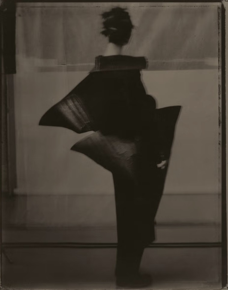 viola_vizard's tweet photo. #SARAHMOON
ISSEY MIYAKE https://t.co/LEbluck6p0