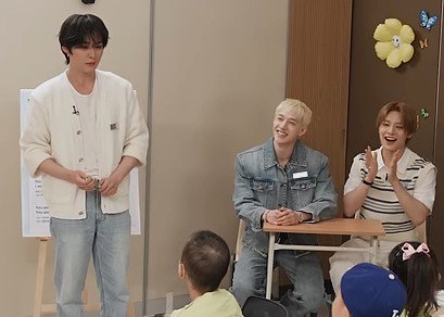 kkeutty's tweet photo. bro is never beating the downbadism 😭😭😭 https://t.co/BzX5C1TanT