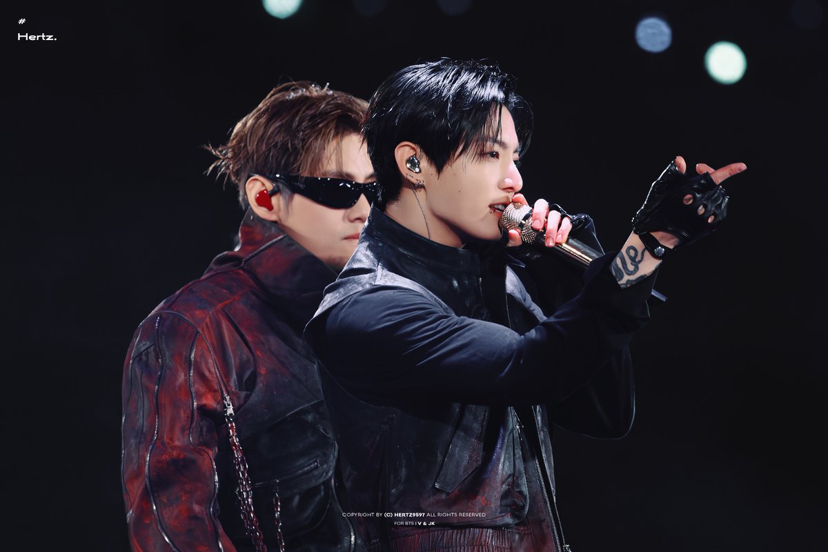 Hertz9597's tweet photo. 260612
🕶️🫴🏻

#뷔 #태형 #TAEHYUNG 
#정국 #JUNGKOOK
#방탄소년단 #BTS @BTS_twt https://t.co/8Y1aJjeaNO