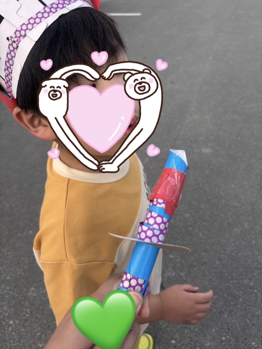 abebe_haru's tweet photo. 銃刀法違反で逮捕されるかもしれない🗡️（笑） https://t.co/ZHip2R8kMV