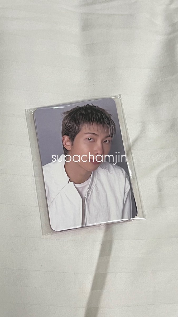 supachamjin's tweet photo. WTS LFB
Goyang Armyzone Set
Php2350 + LSF
#wts #lfb #armyzonepc #armyzone #BTS_ARİRANG #BTS_ARIRANG_GOYANG https://t.co/KtIF7dztsn