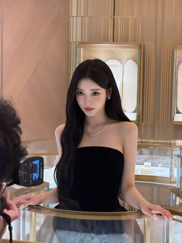 ithANNAAAA's tweet photo. @interxthread Hello INTERTHREAD. Saya Kiranna Ruby Evans sebagai Anna ingin bergabung dan menjadi bagian dari sebuah intersection. https://t.co/drKdCXQVbQ