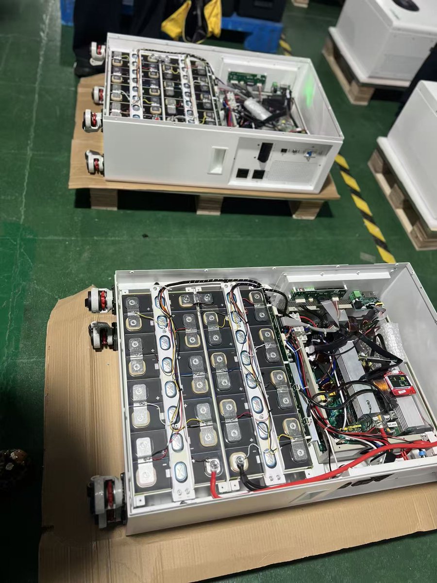 JustBattery88's tweet photo. 🔋 Behind every reliable #battery is a process built on precision and attention to detail.

From assembly to inspection, every step ensures steady quality and stable performance.
Trusted power is built long before delivery.
 #BatteryManufacturing #JUSTBattery #LiFePO4 #JUSTENERGY https://t.co/YoYEwUDBly
