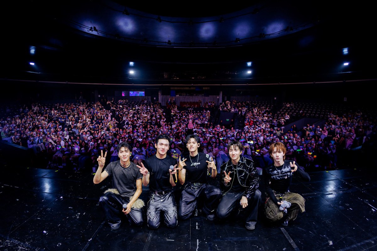 woopmag's tweet photo. เลยดูดี จับมือ G'NEST พา PERSES บุกจาการ์ตา! ใน
PERSES FANCON : THE NEXT PIECES IN JAKARTA
จัดโชว์พิเศษสุดเซอร์ไพรส์สร้างโมเมนต์สุดไวรัล ทะลุล้านวิว ไม่ถึง 24 ชม.
 
#THENEXTPIECESinJKT
#PERSES #PERSES_TH #LeayDoDee 

ประมวลภาพความประทับใจ 📌https://t.co/jGwrYO1H5v https://t.co/Xguo6T5ZGv