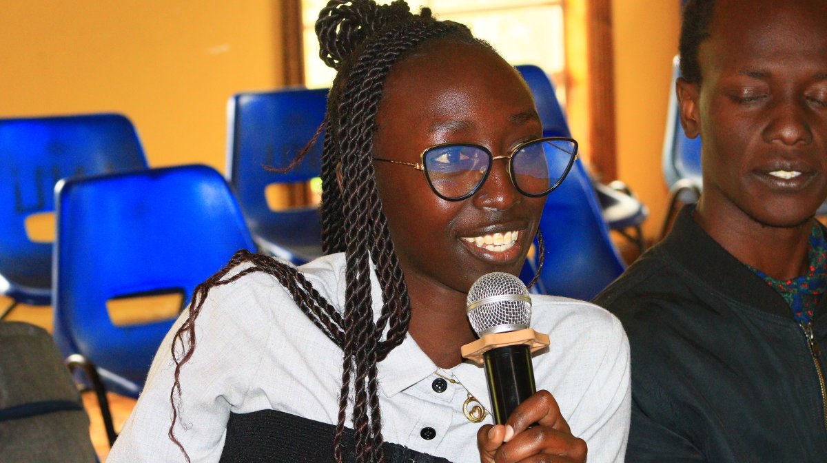 KCCWG's tweet photo. Faridah sharing thoughts on what a just energy transition needs to look like and why young people can't be an afterthought in that conversation.
#InclusiveClimateAction #RecognizeRespectRestore #worlddesertificationanddroughtday #JustEnergyTransition https://t.co/MZ7z0eu9cd