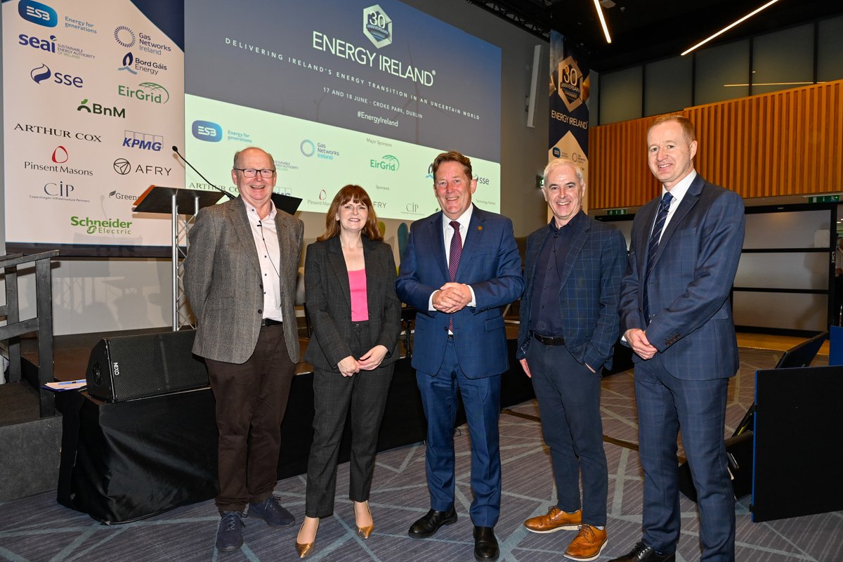 L-R: Kevin O’Sullivan, The Irish Times; Minister Dr Caoimhe Archibald, Department for the Economy; Minister Darragh O’Brien TD, Department of Climate, Energy and the Environment; Cathal Marley, EirGrid; and William Walsh, SEAI.