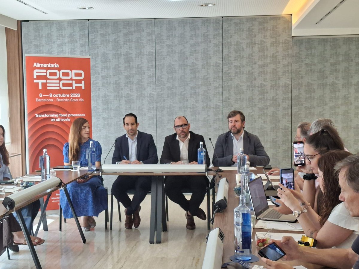 esFIAB's tweet photo. Eduardo Cotillas, director de I+D+i de #FIAB, ha participado en la Presentación de la próxima edición de @FoodtechBCN junto a Ricardo Márquez, director de @FoodtechBCN  y María Jesús Abellán, Innovación Alimentaria de @ICEX_ https://t.co/3VhzFFgE3H