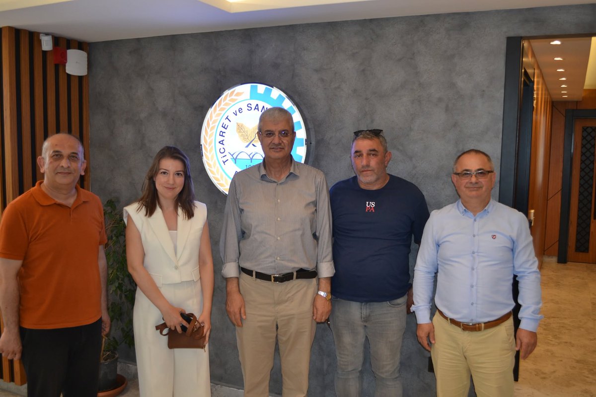 SefaSerdal's tweet photo. Terme Ticaret Borsası Yönetim Kurulu Başkanı Sayın Haluk Trabzon ve kıymetli heyetini Bafra Ticaret ve Sanayi Odamızda ağırlamaktan büyük memnuniyet duyduk. Nazik ziyaretleri ve değerli fikirleri için Terme Ticaret Borsası heyetine şahsım ve Bafra TSO adına teşekkür ediyorum. https://t.co/RvYUSjeYBd