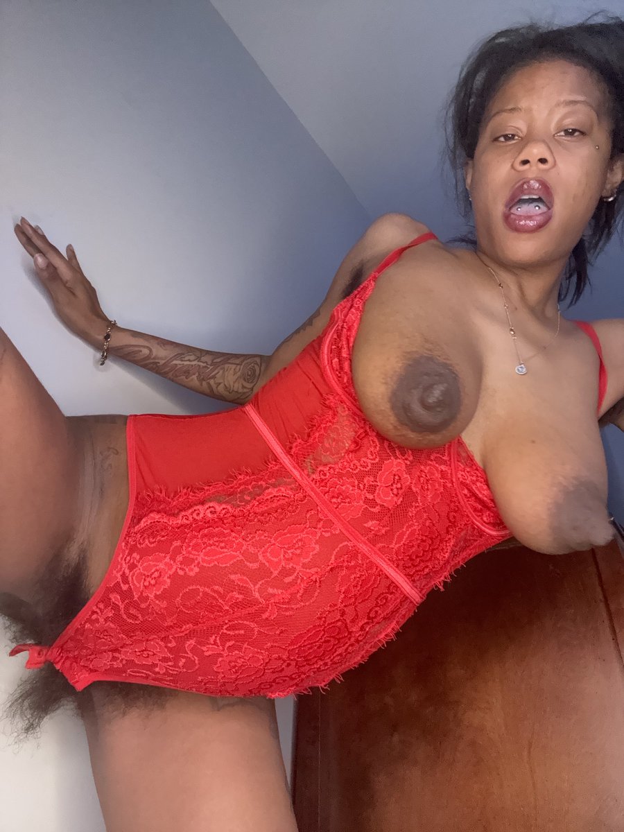 BigBushMommy's tweet photo. Ready to cum for me? https://t.co/LV8ckAGZP7