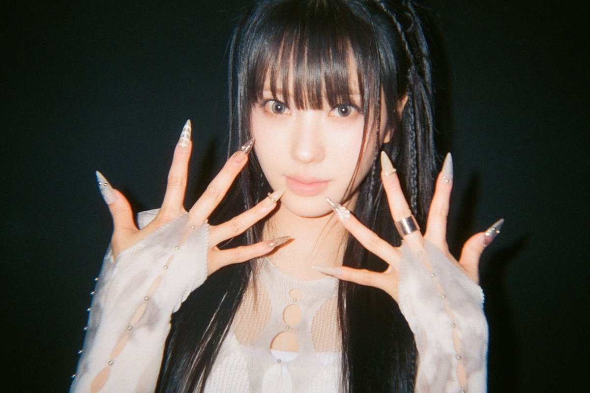 ko2boll's tweet photo. izna 3rd Mini Album 'METRONOME' MV Special Photo #코코 https://t.co/lMumxBBtC5